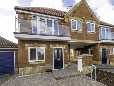 Semi-detached house to rent in Vine Close, Basildon SS14