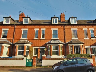 Terraced house to rent in Exchange Road, West Bridgford, Nottingham, Nottinghamshire NG2