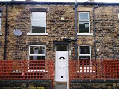 Terraced house to rent in Higher Grange Road, Pudsey LS28