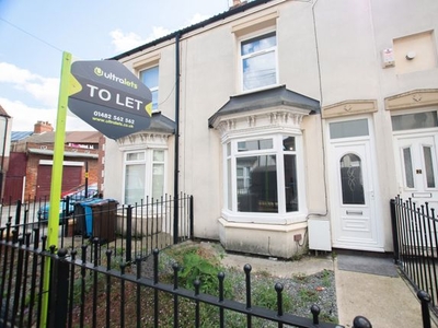 Terraced house to rent in Holland Street, Hull HU9