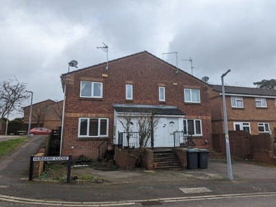 Terraced house to rent in Hubbard Close, Bedford MK45