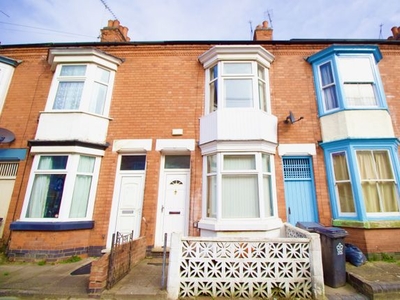 Terraced house to rent in Ivy Road, Leicester LE3