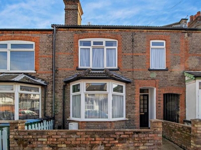 Terraced house to rent in Parker Street, Watford WD24