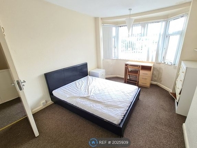 Terraced house to rent in Shakespeare Street, Coventry CV2