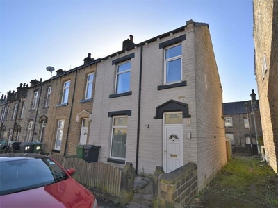 Terraced house to rent in Wellington Street, Lindley, Huddersfield HD3