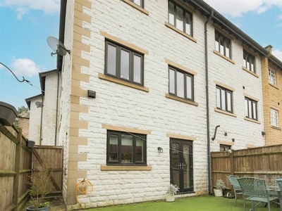 Town house for sale in Corn Mill Mews, Whalley, Ribble Valley BB7