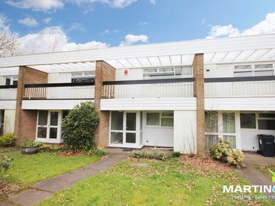 Town house to rent in Hartford Close, Harborne B17