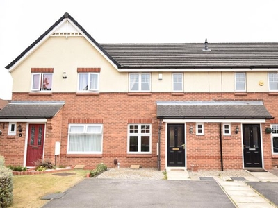 Town house to rent in Mill Chase Close, Wakefield WF2