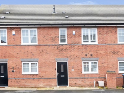 Town house to rent in Notleyfield Close, Earl Shilton LE9