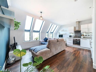 1 Bedroom Apartment For Sale In Uxbridge