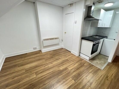 1 bedroom flat for rent in Newport Road Cardiff, CF24