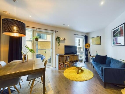 1 Bedroom Flat For Sale In Battersea Reach, Juniper Drive