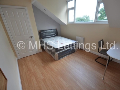 1 bedroom house share for rent in Room 7, 5 High Cliffe, Leeds, LS4 2PE, LS4