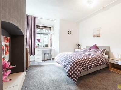 1 Bedroom House Share For Rent In Sandringham Road