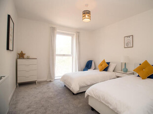 2 Bedroom Apartment For Rent In 59 Watanabe Cruik, Edinburgh