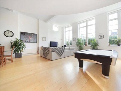2 Bedroom Apartment For Rent In Battersea, London