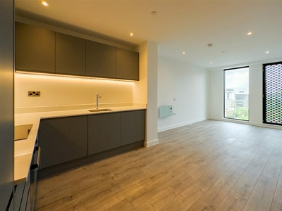 2 bedroom apartment for rent in Victoria House, M4