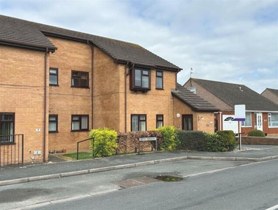 2 Bedroom Apartment For Sale In Abergele, Conwy