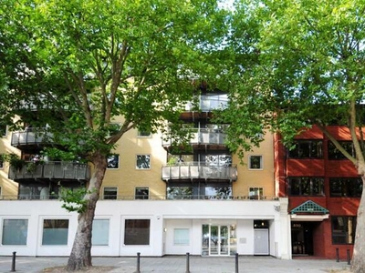 2 Bedroom Apartment For Sale In Chiswick, London