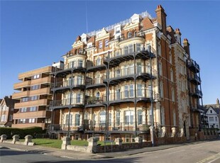 2 Bedroom Apartment For Sale In Felixstowe, Suffolk