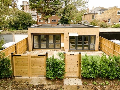 2 Bedroom Detached House For Sale In Kingston Upon Thames