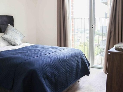 2 Bedroom Flat For Rent In 3 Victoria Road, London