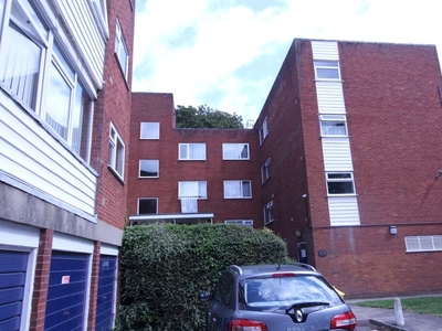 2 bedroom flat for rent in Arden Place, High Town, Luton, LU2