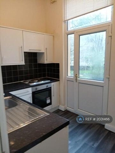 2 Bedroom Flat For Rent In Bolton