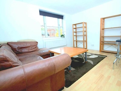 2 Bedroom Flat For Rent In Clapham