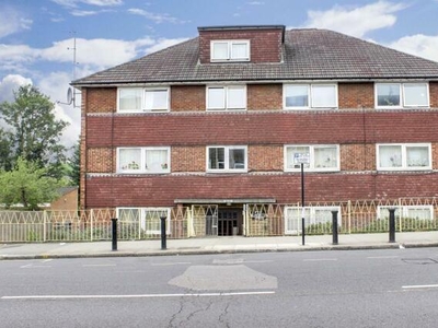 2 Bedroom Flat For Rent In Palmers Green