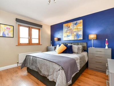 2 Bedroom Flat For Sale In Portslade, Brighton