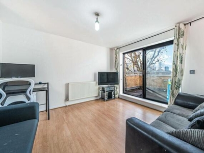2 Bedroom Flat For Sale In Tower Hamlets, London