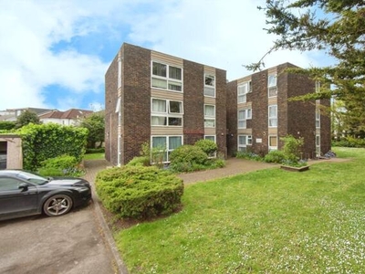 2 Bedroom Flat For Sale In Whitton, Hounslow