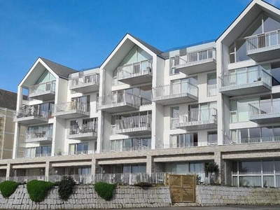 2 Bedroom Retirement Property For Sale In Falmouth, Cornwall