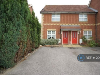 2 Bedroom Semi-detached House For Rent In London