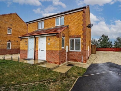 2 Bedroom Semi-detached House For Sale In Grimsby, Lincolnshire