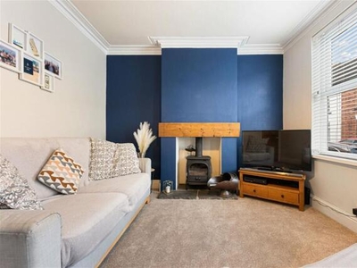 2 Bedroom Semi-detached House For Sale In Nottingham, Nottinghamshire