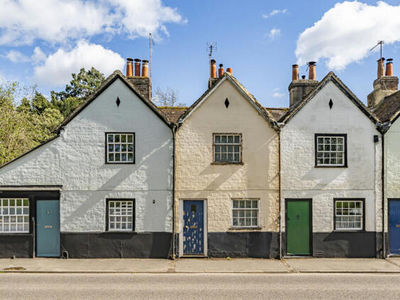 2 Bedroom Terraced House For Sale In Alton, Hampshire