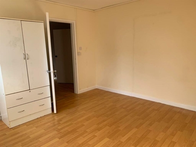 3 bedroom apartment for rent in London Road, Leicester, LE2