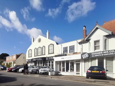 3 bedroom apartment for rent in Panorama Road, POOLE, BH13