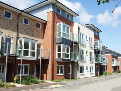 3 Bedroom Apartment For Rent In The Waterfront, Warwick