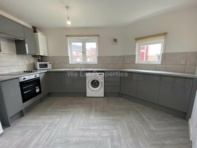 3 bedroom house for rent in Warde Street, Hulme, M15