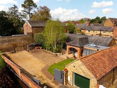 3 Bedroom Barn Conversion For Sale In Weston Favell, Northamptonshire