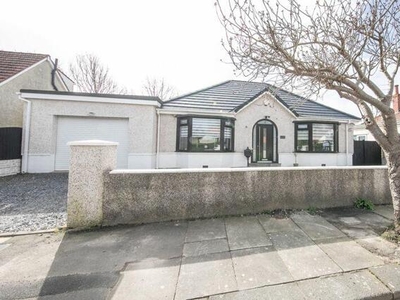 3 Bedroom Detached Bungalow For Sale In Stanah Gardens, Thornton-cleveleys