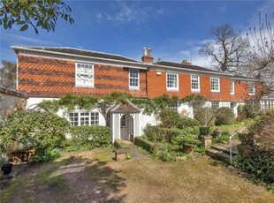 3 Bedroom Detached House For Sale In Maidstone, Kent