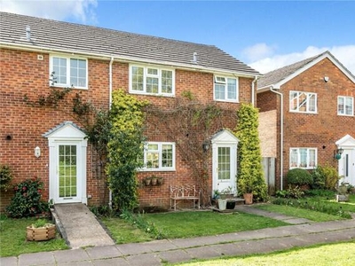 3 Bedroom End Of Terrace House For Sale In Farnham, Surrey
