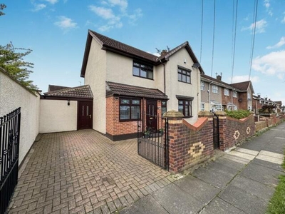3 Bedroom End Of Terrace House For Sale In Owton Manor
