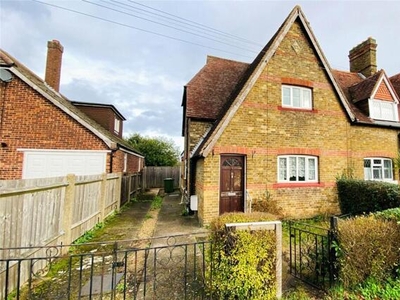 3 Bedroom End Of Terrace House For Sale In Staines-upon-thames, Surrey