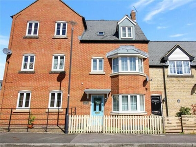 3 Bedroom House For Sale In Swindon, Wiltshire