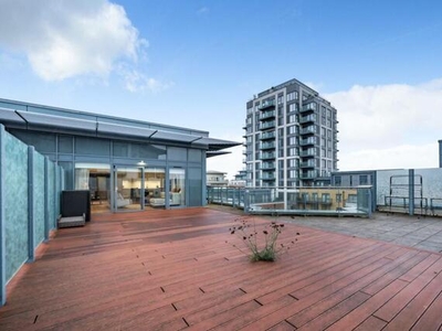 3 Bedroom Penthouse For Sale In Colindale, London